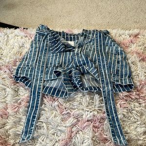 yellow stripped blue jean shorts